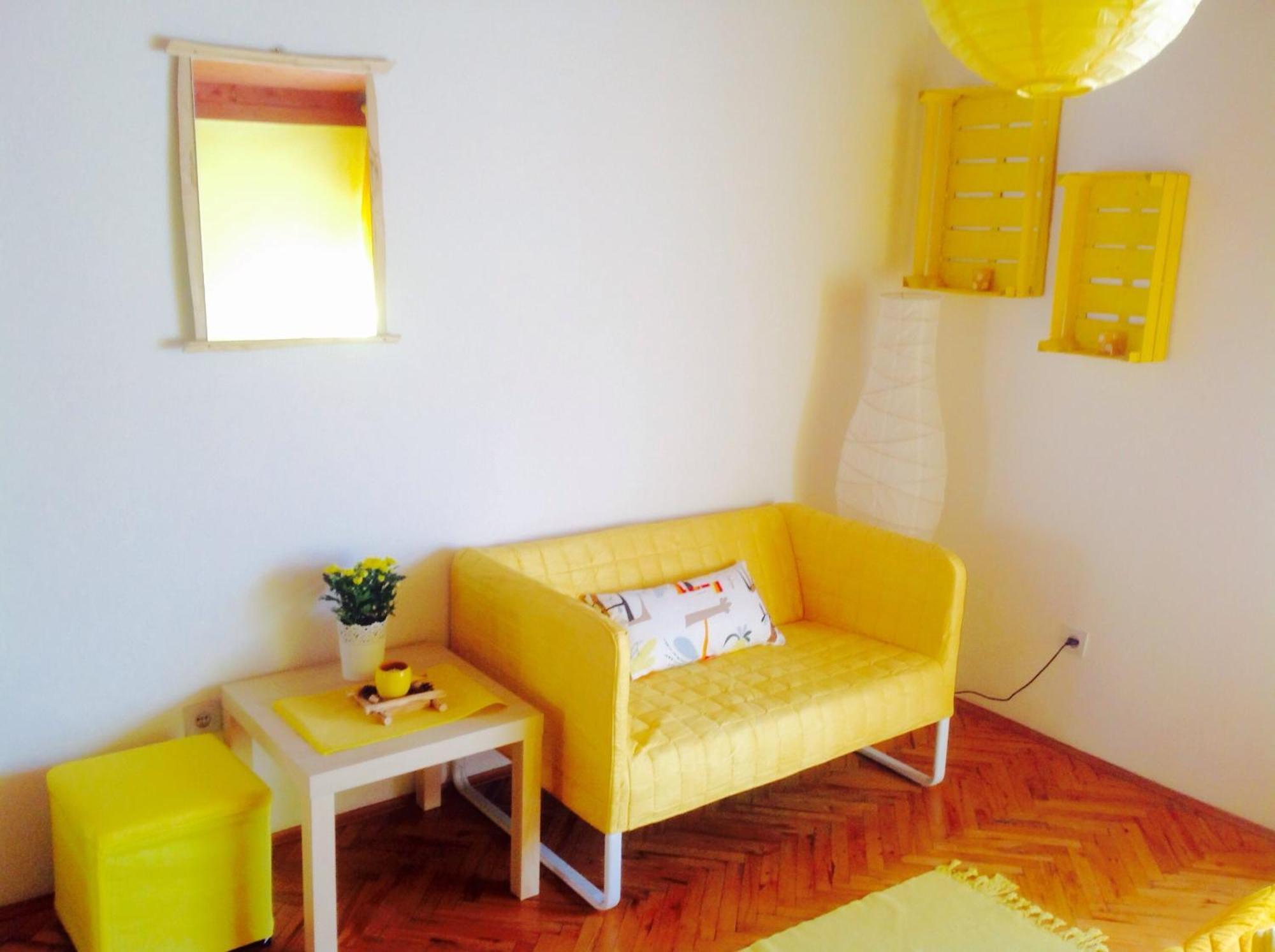 House Dado Hotel Jezerce Bilik gambar