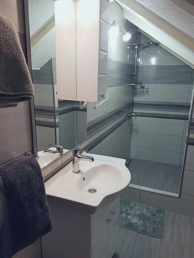 House Dado Hotel Jezerce Luaran gambar